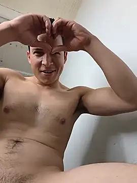 Shadow_Latino: διαδικτυακό σόου στην κάμερα