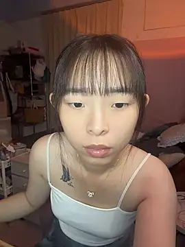 peachyu Adlı Modelin Canlı XXX Sohbeti