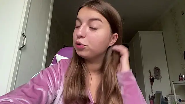 AshliKuhn – Live XXX-chat