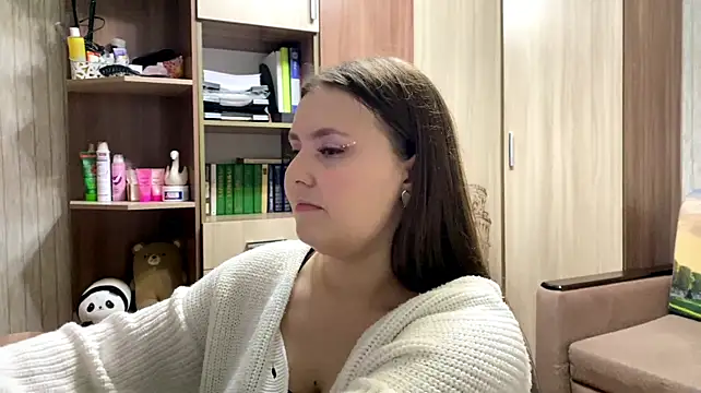 Shinylvy's Live Sex Cam Show
