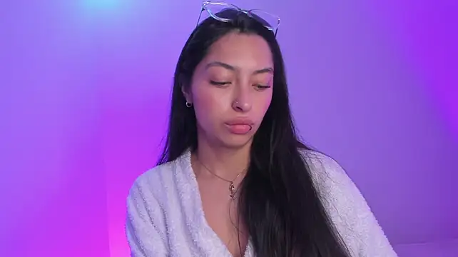 Megann_D Chat XXX in diretta