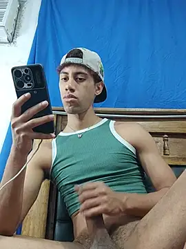 Show modela Dennis_Lupers na web-kameri
