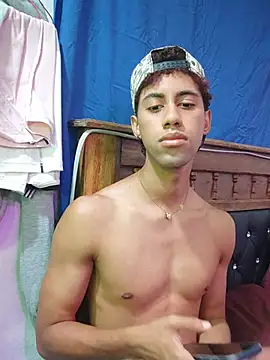 Dennis_Lupers Webcamshow