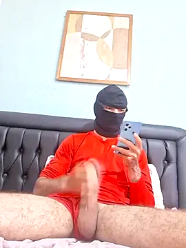 Show modela paugrossodot na web-kameri