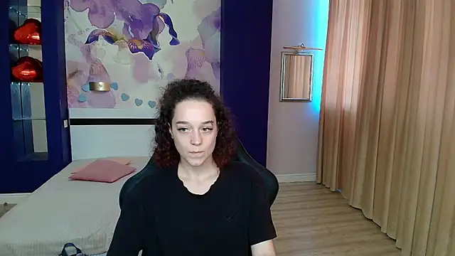 Show modela EmiliaMilsi na web-kameri