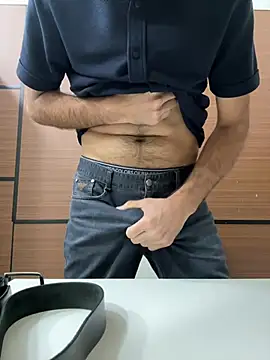 Show modela nako18 na web-kameri