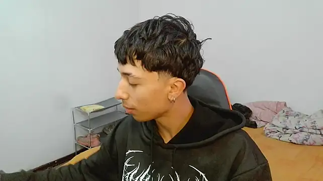 Mr__Aaronn – webcam-show