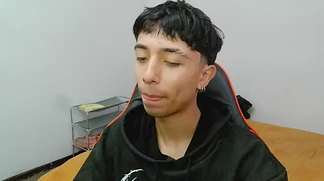 Mr__Aaronn Шоу с уебкамера