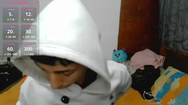 Mr__Aaronn Show in webcam