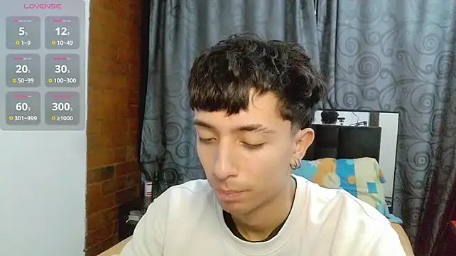 Show modela Mr__Aaronn na web-kameri