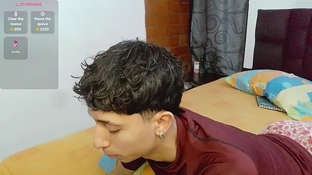 Show modela Mr__Aaronn na web-kameri
