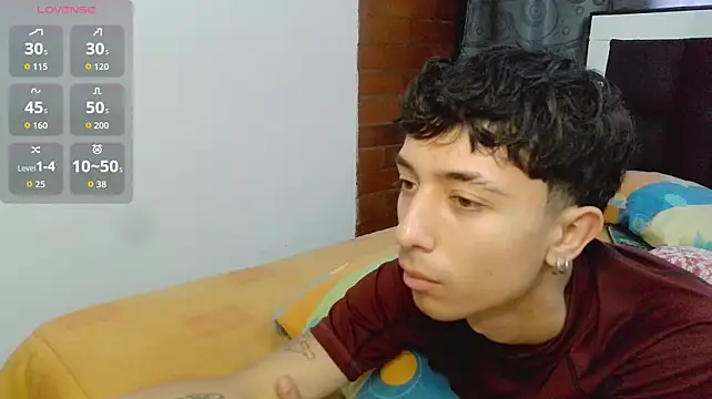 Show modela Mr__Aaronn na web-kameri