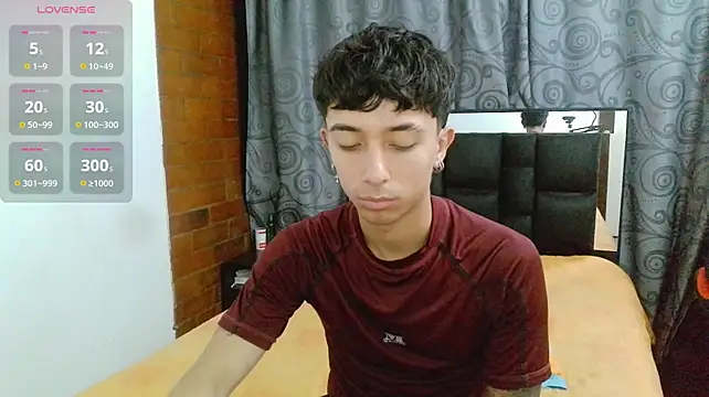 Show modela Mr__Aaronn na web-kameri