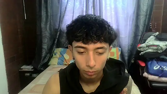Mr__Aaronn Шоу с уебкамера