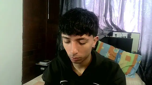Mr__Aaronn Pertunjukan Webcam