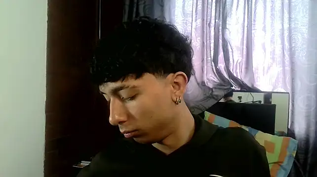Mr__Aaronnのウェブカメラショー