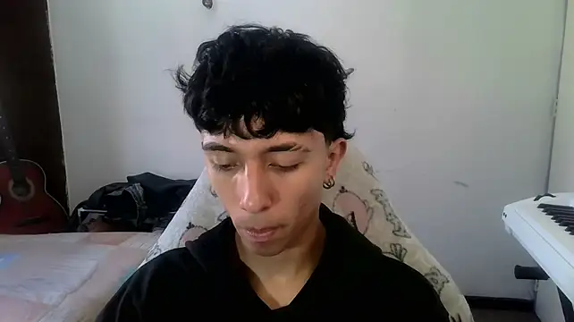 Mr__Aaronn Show Webcam