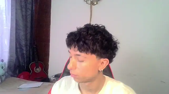 הופעת וובקאם של Mr__Aaronn