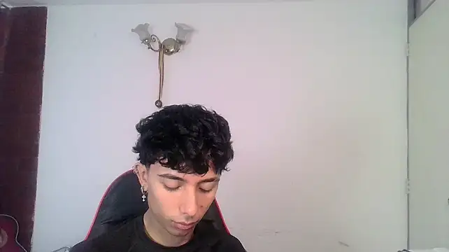 Mr__Aaronn Show in webcam