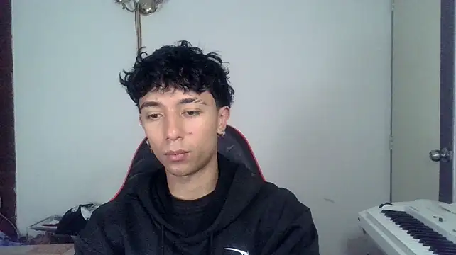Show modela Mr__Aaronn na web-kameri