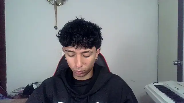 Mr__Aaronn 在線直播表演