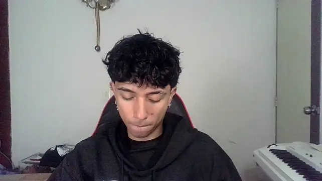 Mr__Aaronn Show Webcam