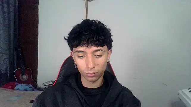 Mr__Aaronn 网络视讯表演