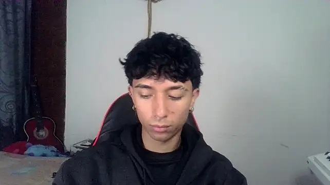 Mr__Aaronn 网络视讯表演