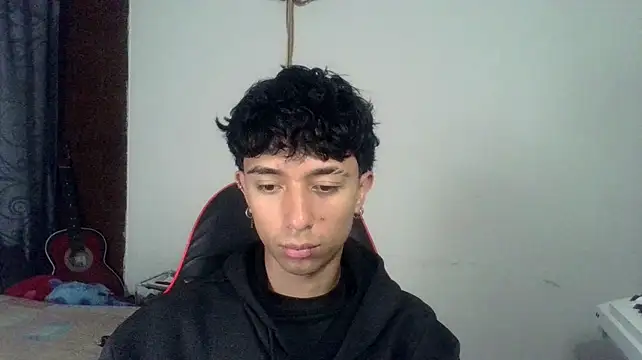 Mr__Aaronn webkamerás műsora
