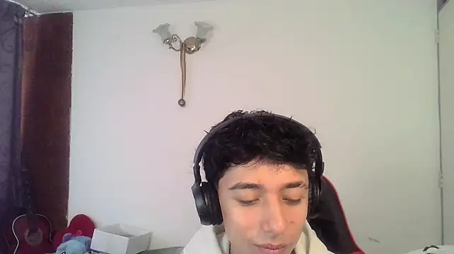 Mr__Aaronn 网络视讯表演