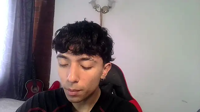 Mr__Aaronn Adlı Modelin Web Kamerası Şovu