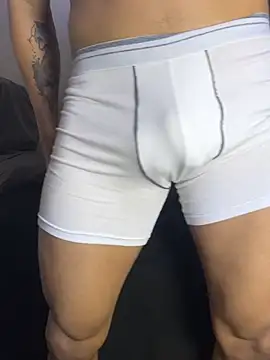 Logan_strangee webcam show