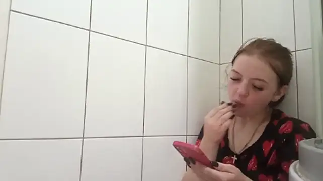 Show modela katerrrs na web-kameri