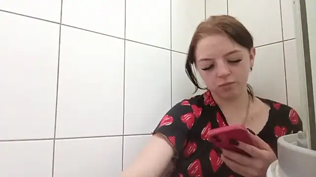 Show modela katerrrs na web-kameri