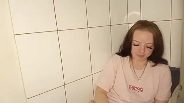 Show modela katerrrs na web-kameri