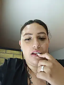 Amara-love Webcam show