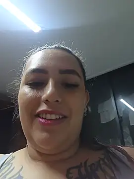 Chat +18 de Amara-love ao vivo