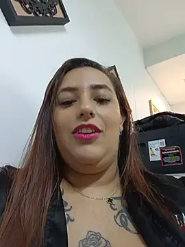 Chat XXX ao vivo de Amara-love