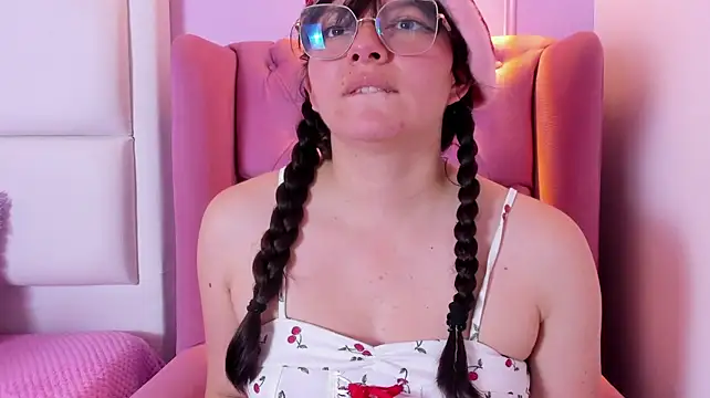 Seraphine_18 라이브 XXX 채팅