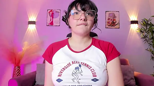 Seraphine_18 – Live XXX-chat