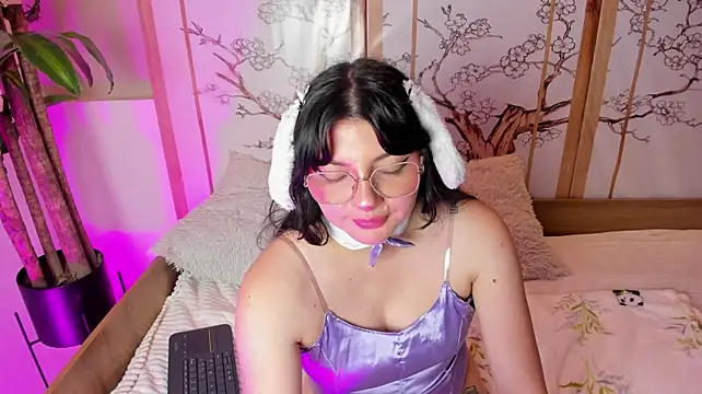Seraphine_18 Chat XXX in diretta