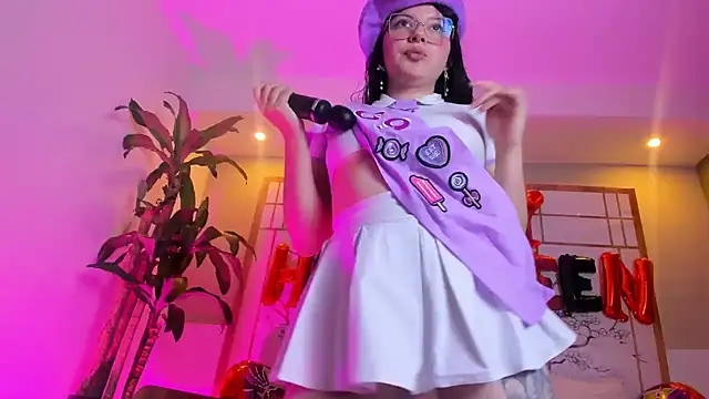 Show de Seraphine_18 na webcam