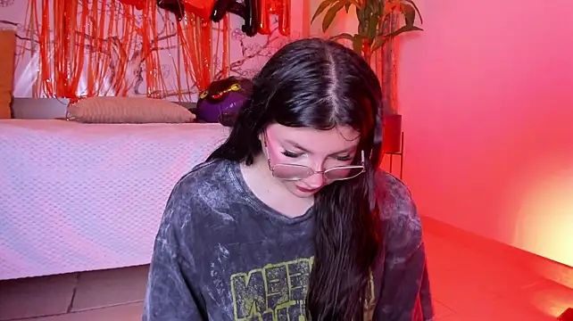 Seraphine_18 webkamerás műsora