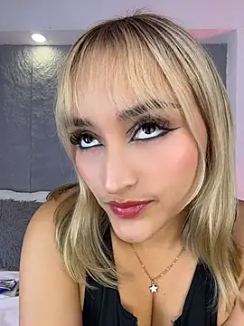 miavegax's Live XXX Chat