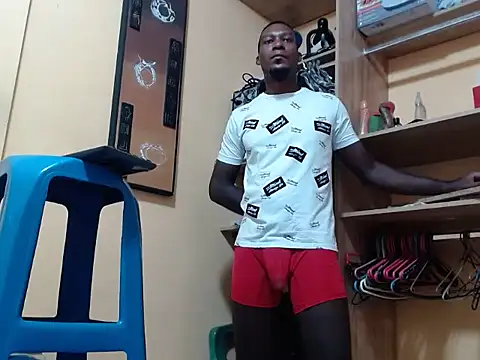 kurtbigcock Show in webcam
