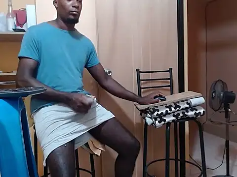 kurtbigcock 网络视讯表演