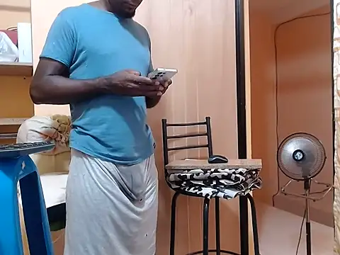 Show de kurtbigcock na webcam
