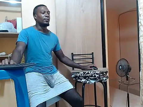 kurtbigcock Webcam-Show
