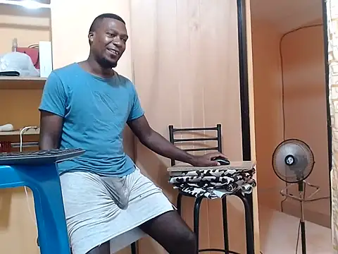 kurtbigcock Webcam Show