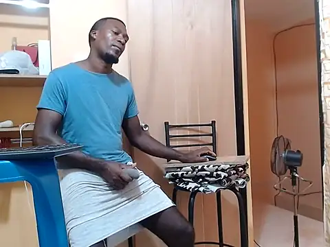 kurtbigcock 网络视讯表演